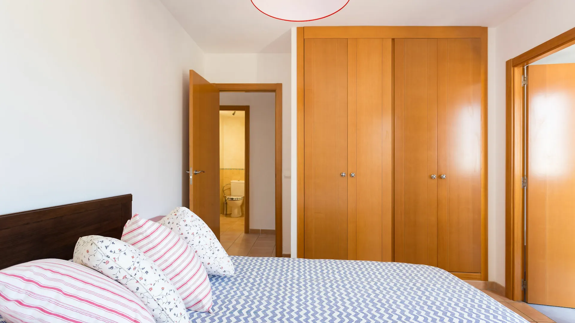 아파트 Apartamento Sol Y Luna 아데제 스페인